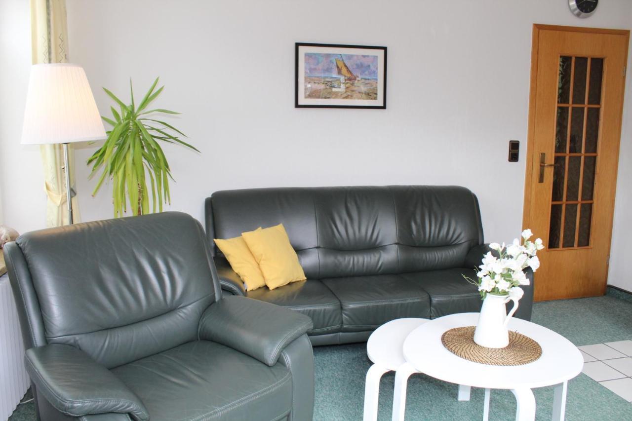 Apartamento Haus Anker Neuharlingersiel Exterior foto