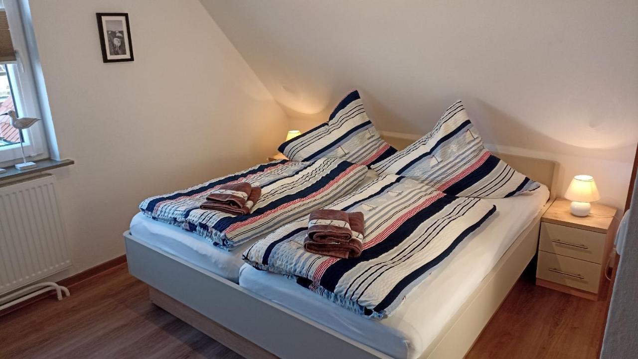 Apartamento Haus Anker Neuharlingersiel Exterior foto